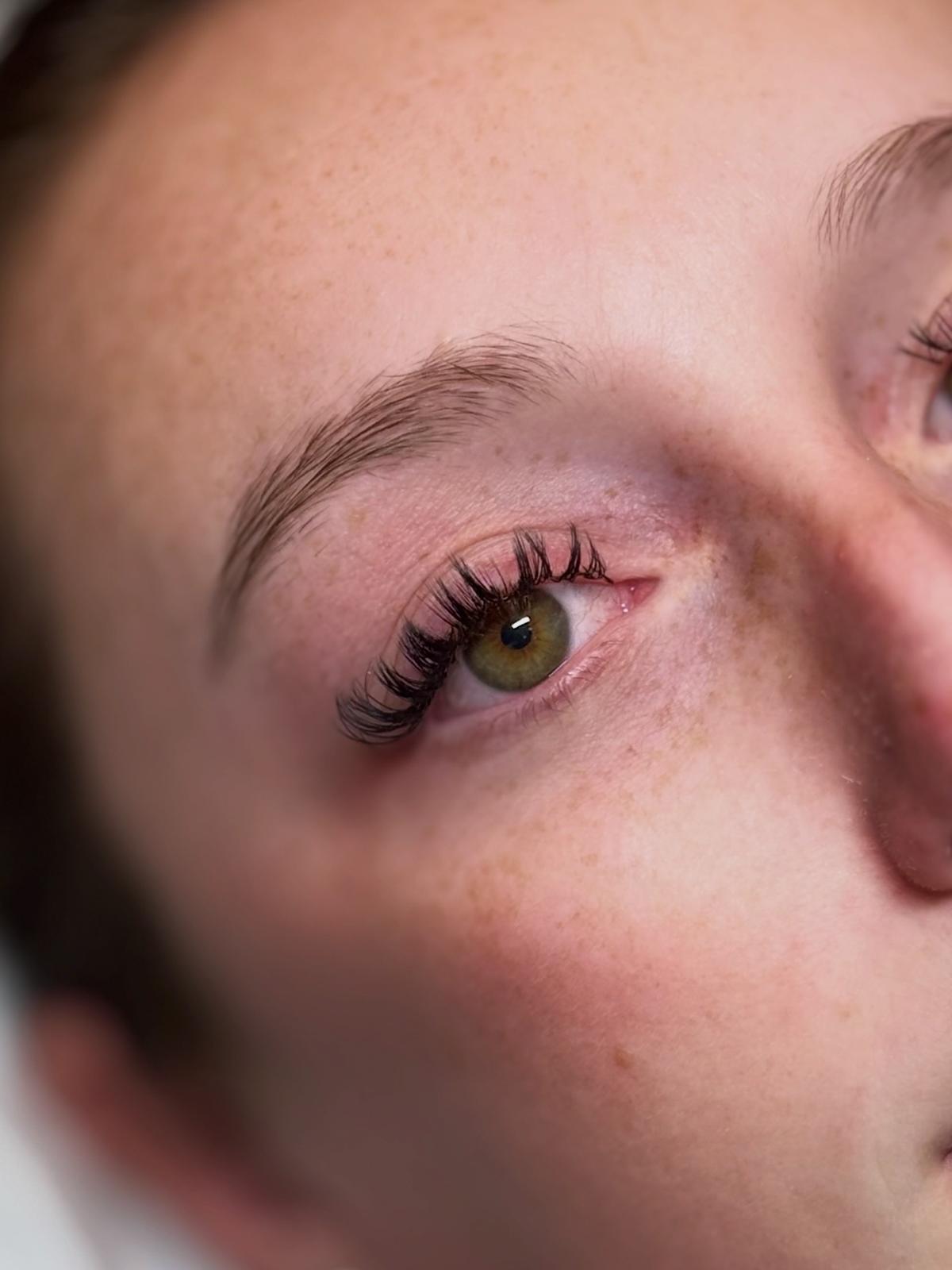 Lashes gallery photo