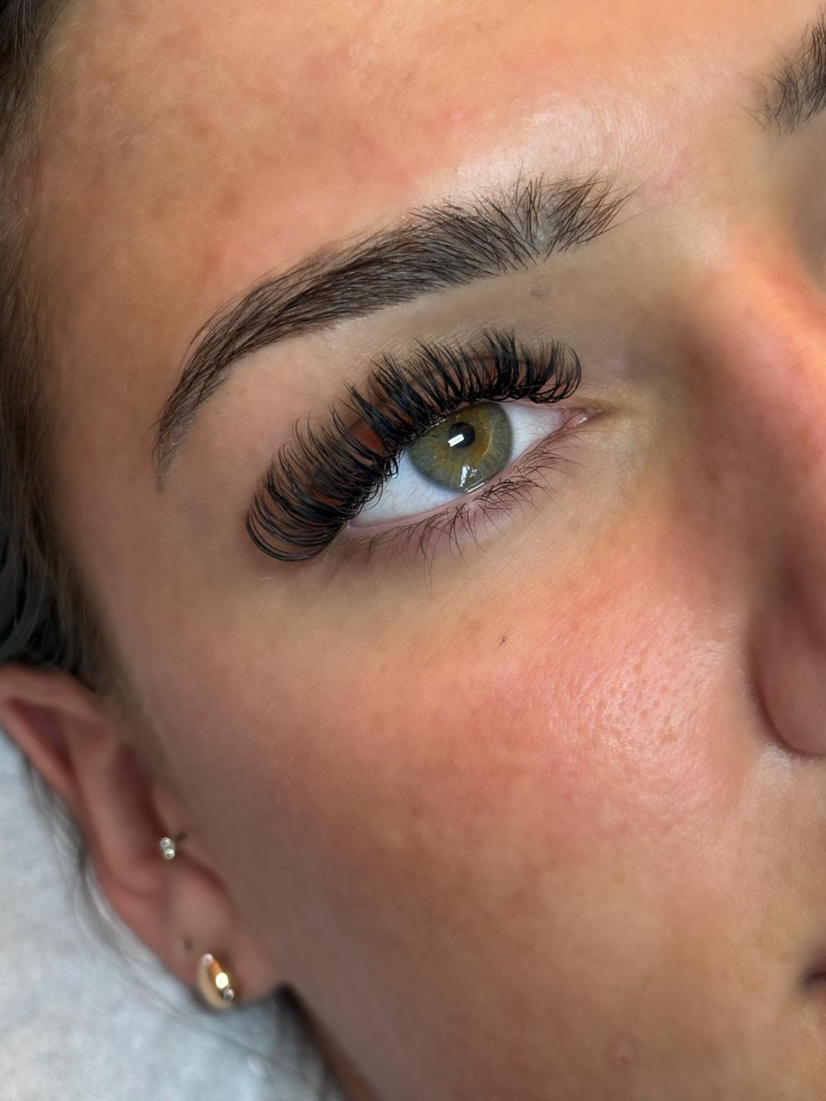 Lashes photo
